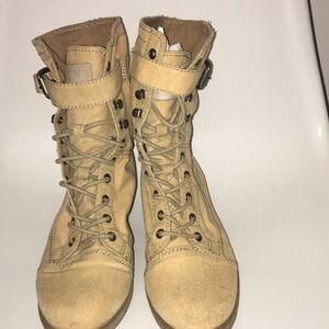 Women’s boots